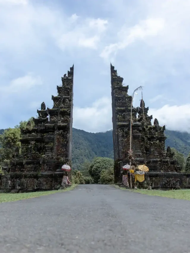 Handara gate